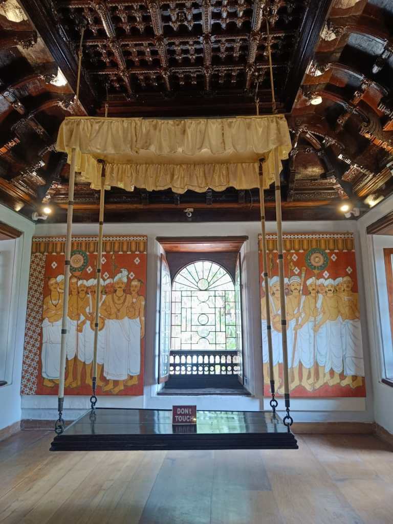 Swing in the Mattancherry Palace